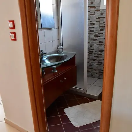 La Nyaraló *