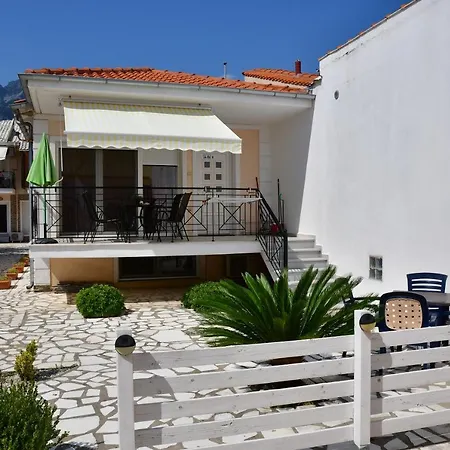 Holiday home La *